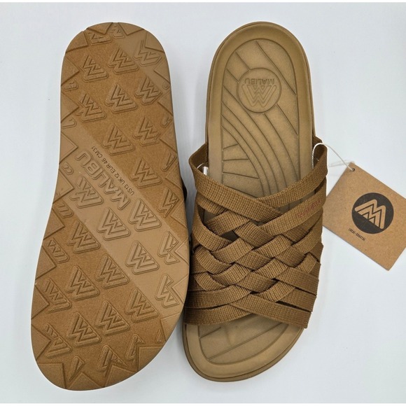 NWT Zuma by Malibu Sandals,‎ Coyote, Size 13